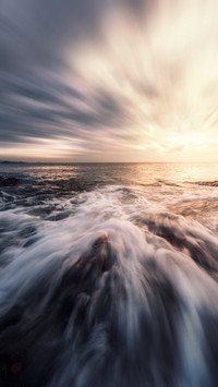 The sea breeze caresses the face and the waves are light