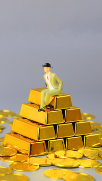The gold price has seen its largest increase of 2 in 5