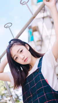 女生 (3)