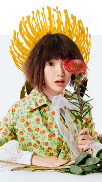 毛晓彤的“花香引蝶”妆