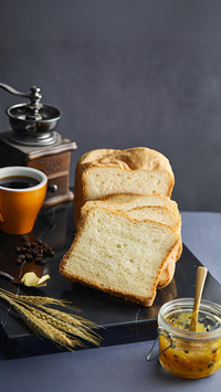 What is the charm of toast that makes it a favorite among
