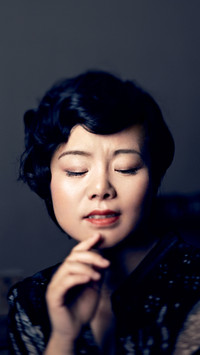 龚琳娜
