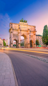 Cityscape image of Munich, Germany with the Siegestor