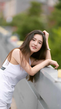 根据发型选衣服