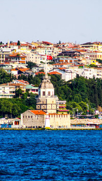 photo-1560358408-8faa369b6871