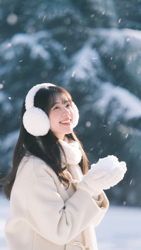 雪落笑盈盈