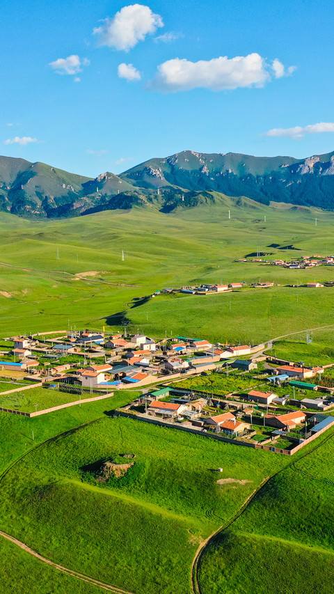 Villages on the grassland preview