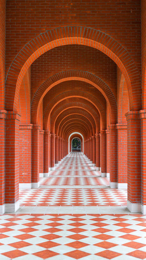 The light and stillness at the end of the arch preview