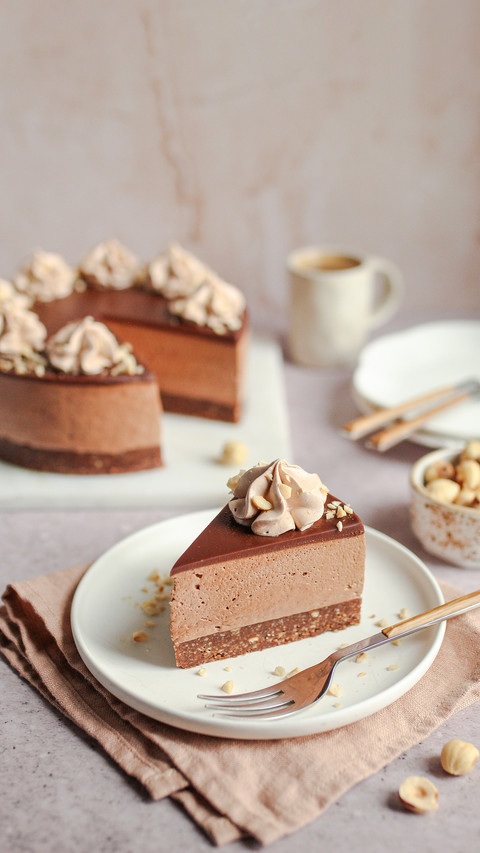 No-bake Nutella cheesecake with chocolate ganache preview