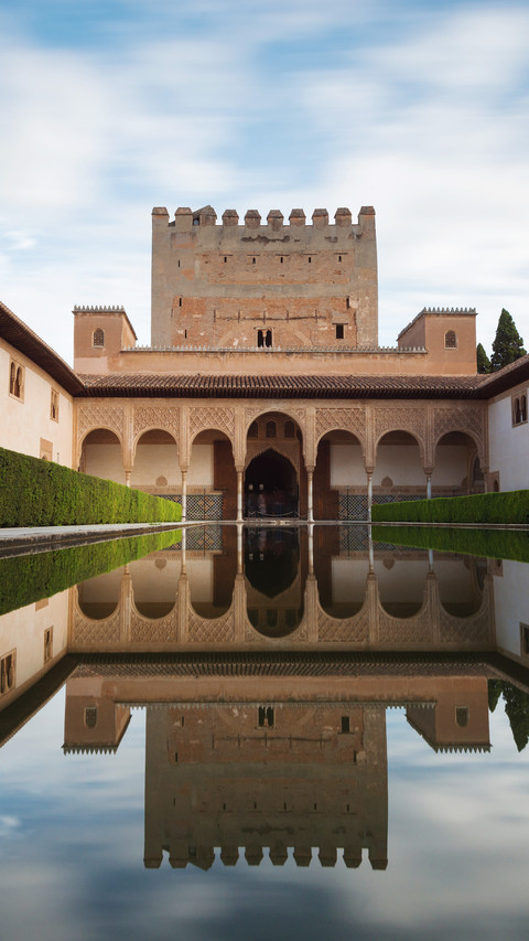 Approaching the Alhambra Palace 4 preview