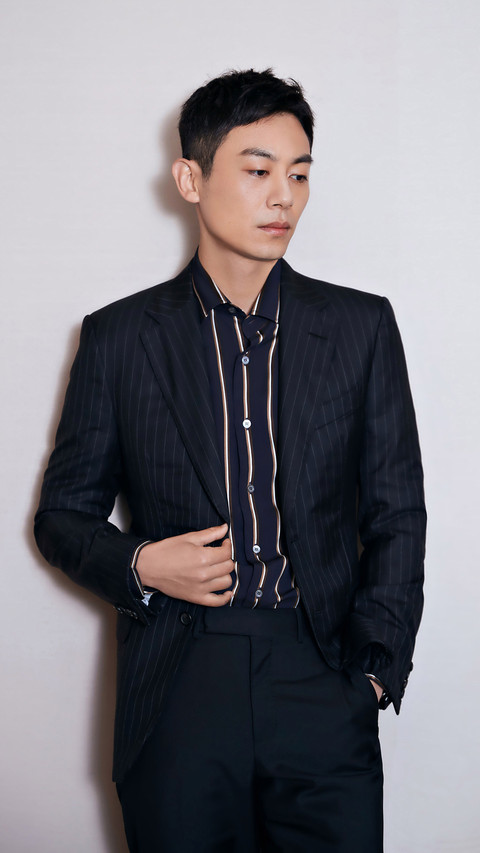 朱亚文 preview