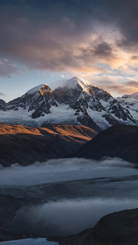 Snowcapped mountains and clouds preview
