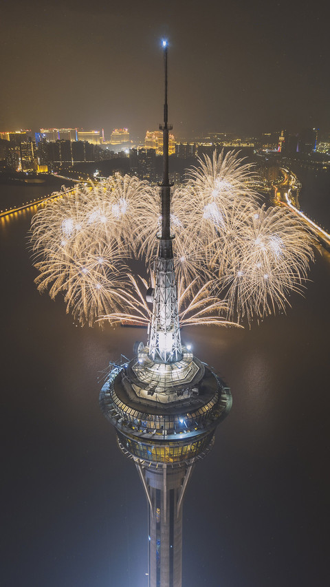 Macau fireworks show continues to stage preview