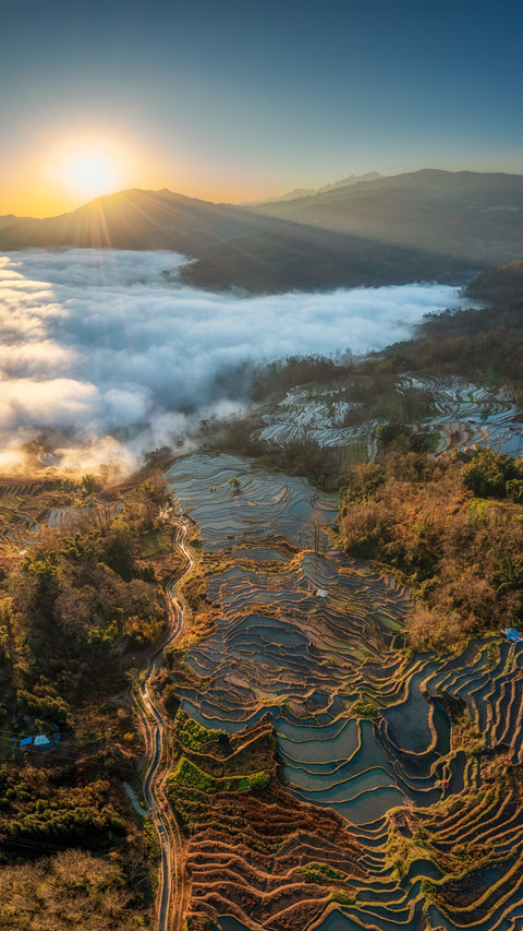 At sunrise over the yunhai terraced fields preview