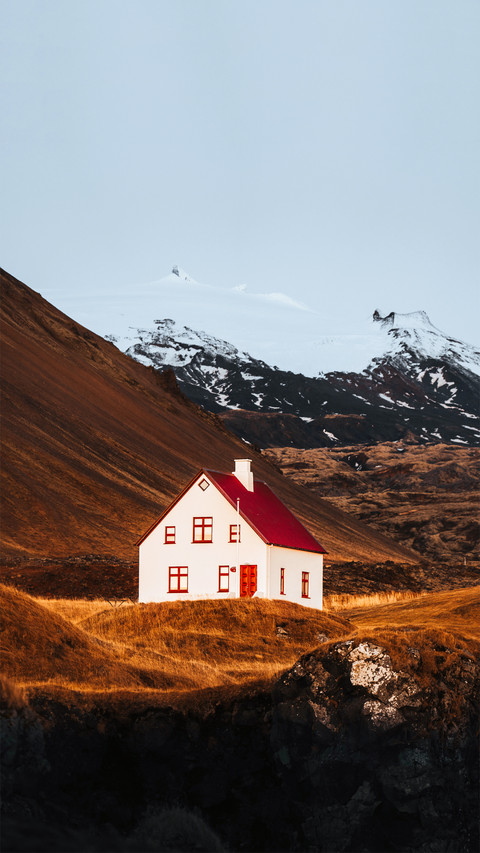 Iceland Cabin preview