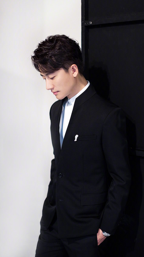 黄轩 preview