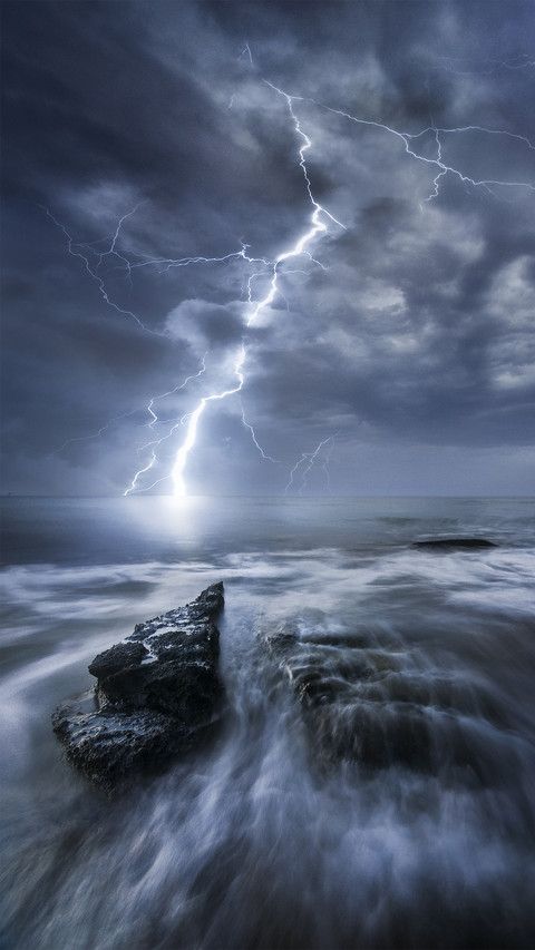 Why are you struck by thunder when you cross the robbery 17 preview