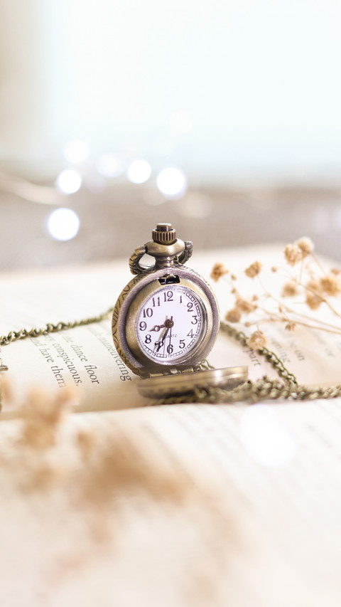 An Old Vintage Clock with Bokeh preview