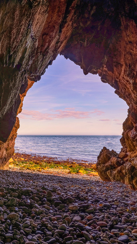 The beach and caves in Howth preview