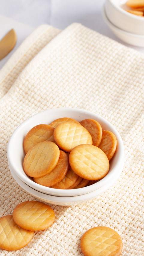 Delicious baked cookies preview