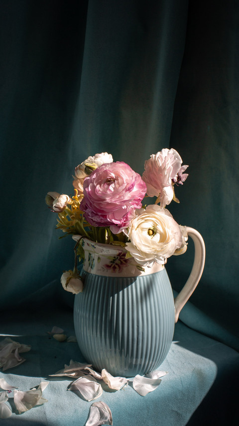 The unique and elegant flowers preview
