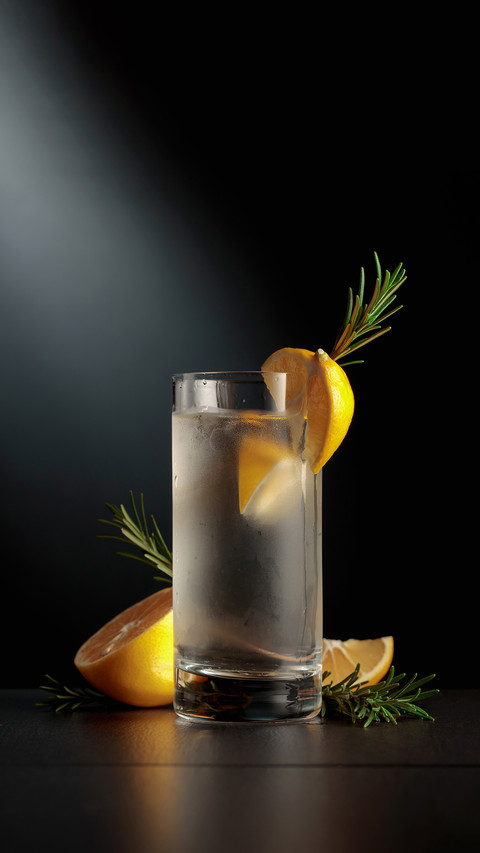 The frozen glass with a cocktail gin and tonic preview