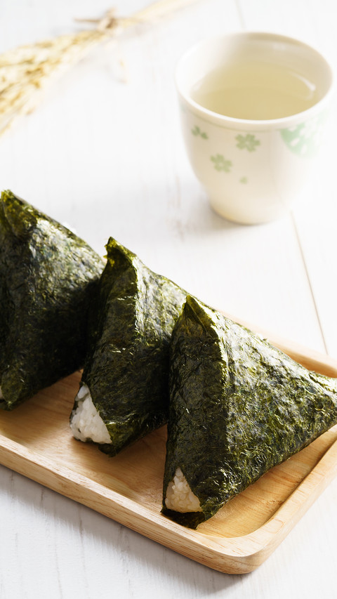 三角饭团 preview