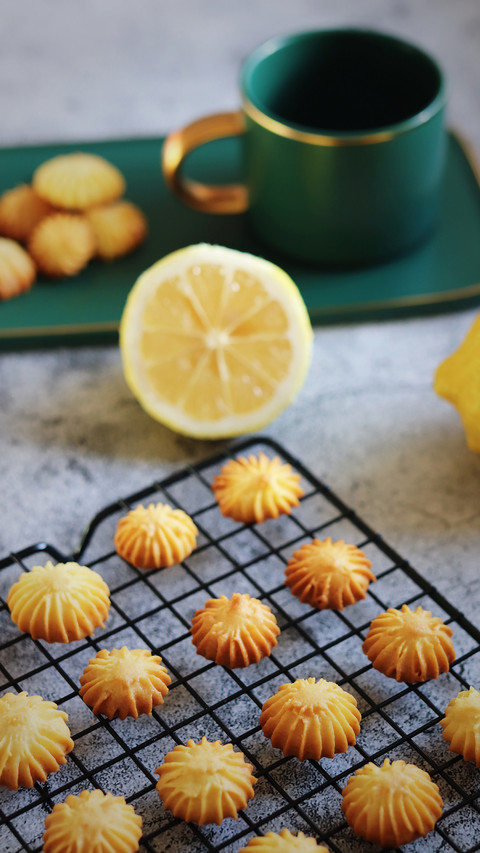Make your own crispy cookies preview
