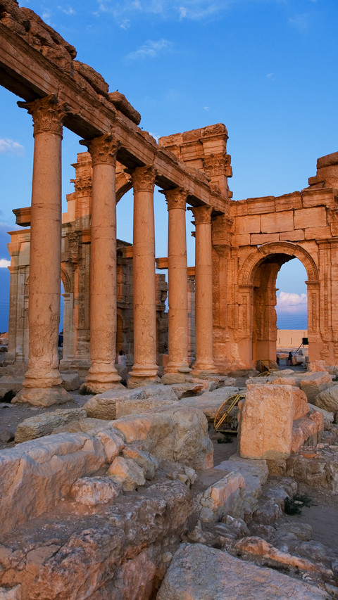 Palmyra  colonnades preview