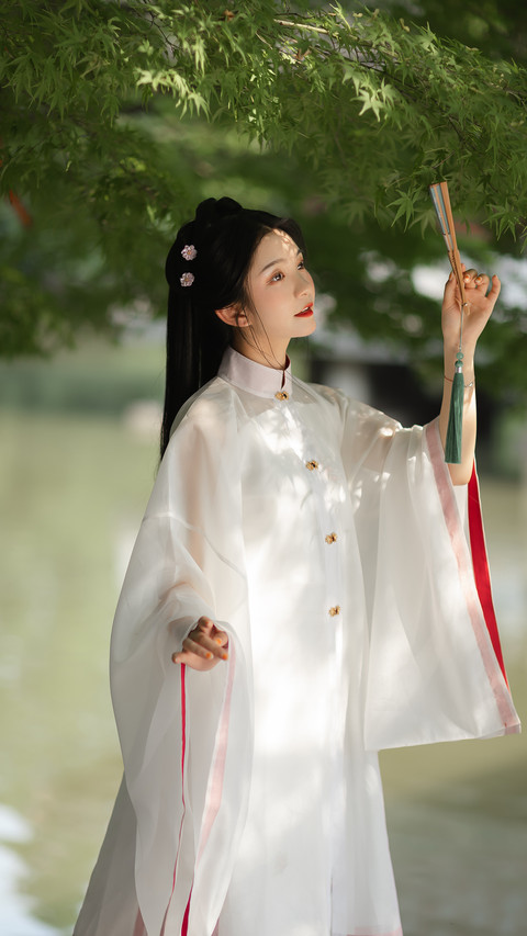 头饰品是身份象征吗 preview