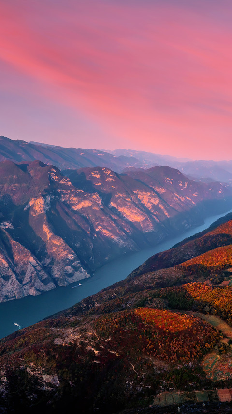 The sunset glow in wushan chongqing preview