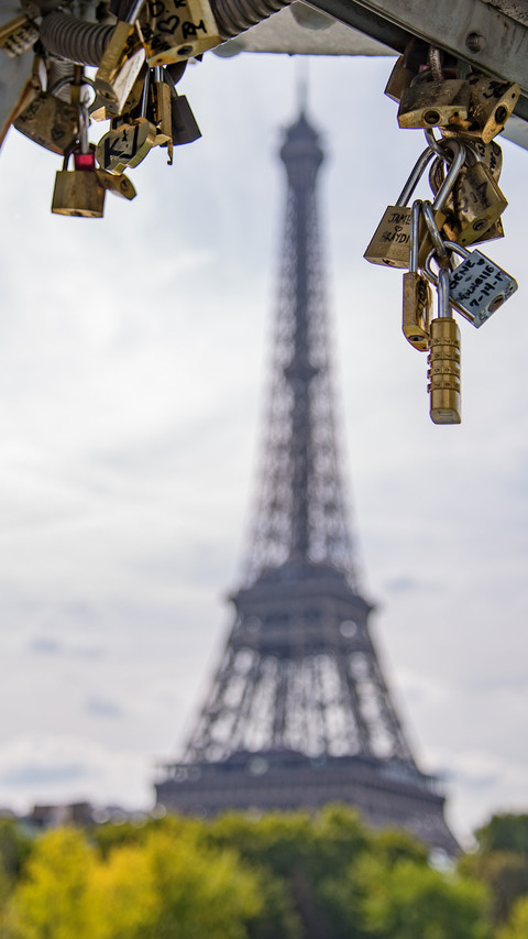 lock-key-seine-eiffel-597044 preview
