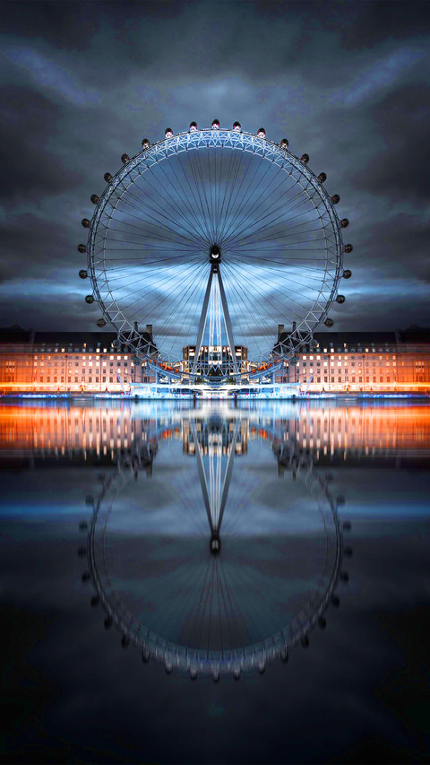 A ferris wheel in the dark night preview