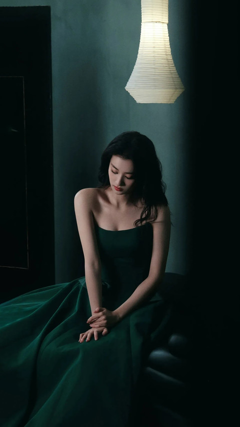 揭秘当红女星王楚然 preview