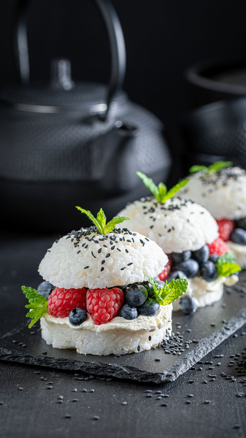 A love for sushi burger preview