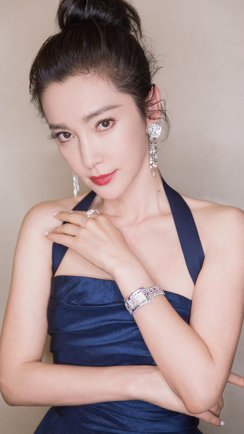 李冰冰 
