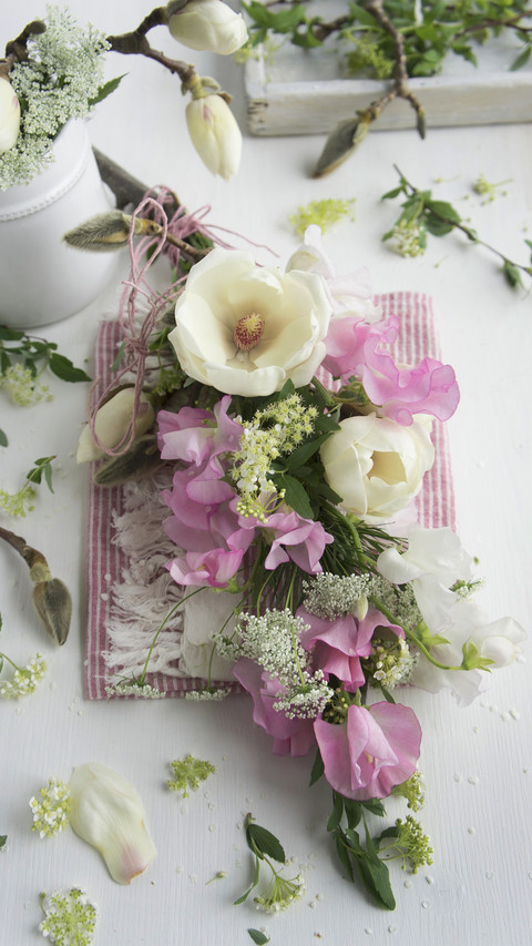 People who love flowers even have a fragrant life 42 preview