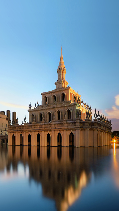 Architectural reflection preview