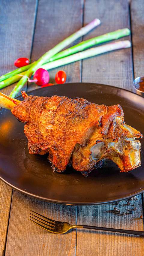 Flame roasted German salted pig trotters preview