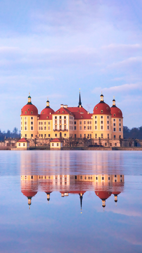 Sunrise view in winter on Moritzburg Castle preview