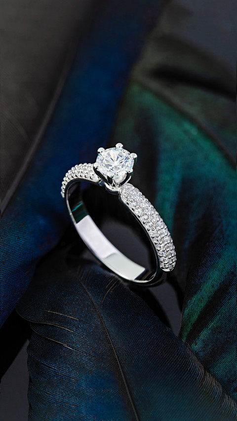 The diamond ring market is starting to betray love preview