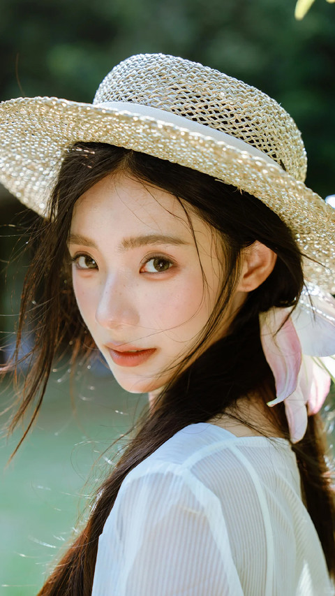 自然山野收留少女心事 preview