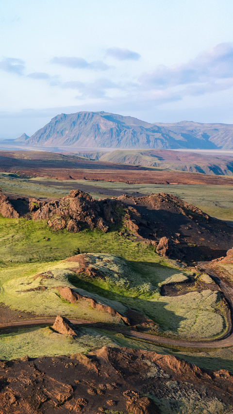 How many volcanoes are there in iceland preview