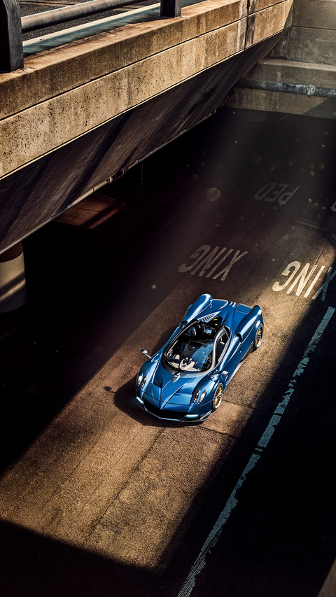 Huayra Roadster preview