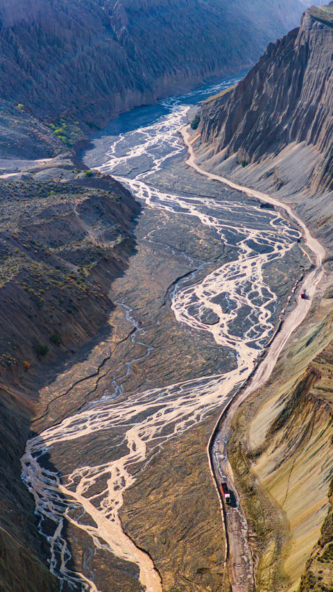 Anjihai Grand Canyon in Xinjiang preview