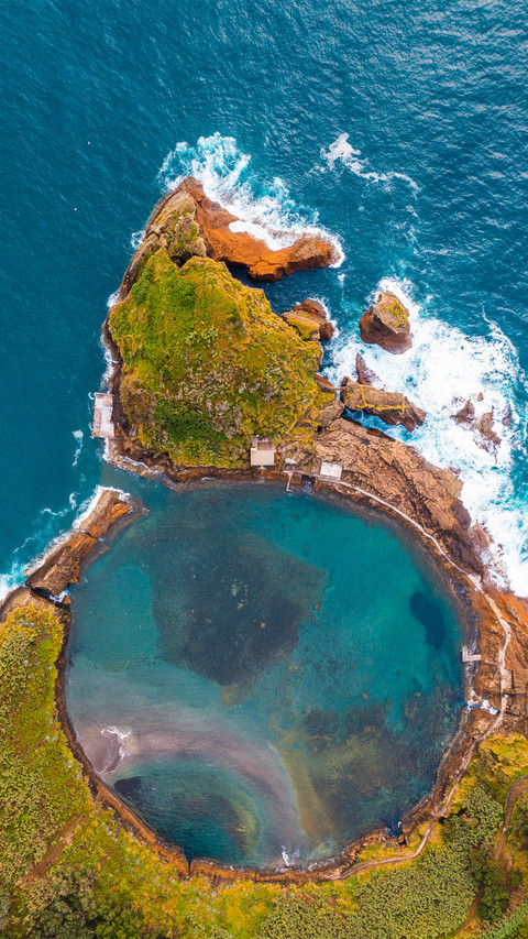 Volcanic island circular lake preview