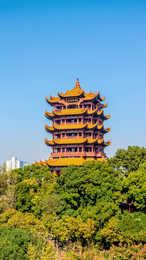 Climb the yellow crane tower to fulfill a thousandyearold preview