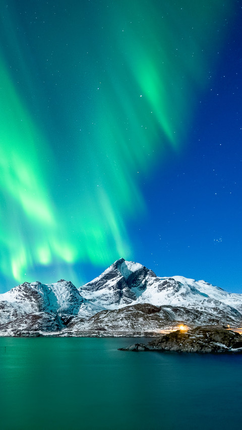 Northern Lights in Lofoten Islands preview