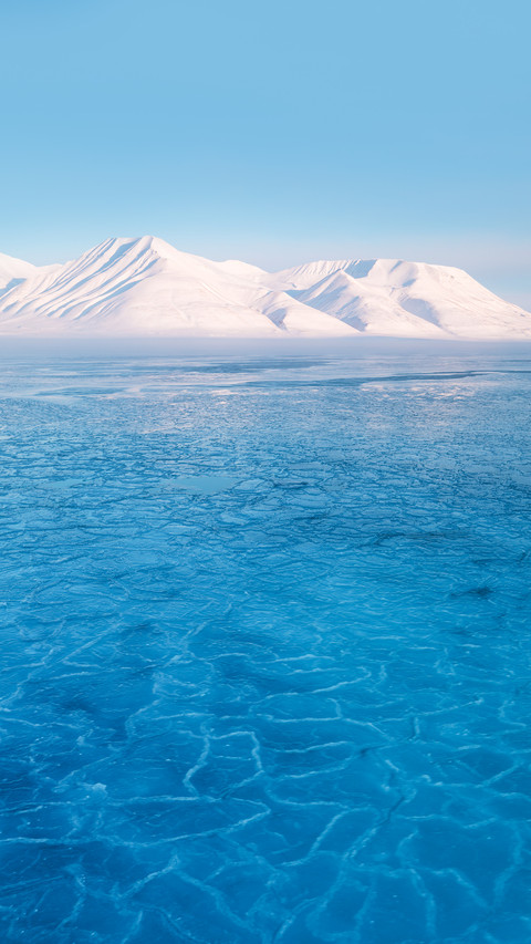 Norway ice landscape of Spitsbergen's glacier mountains preview