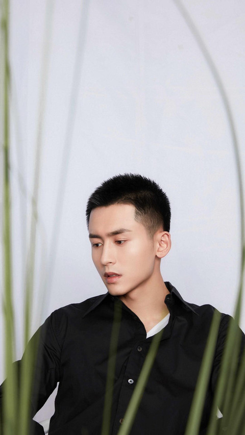 张哲瀚 preview